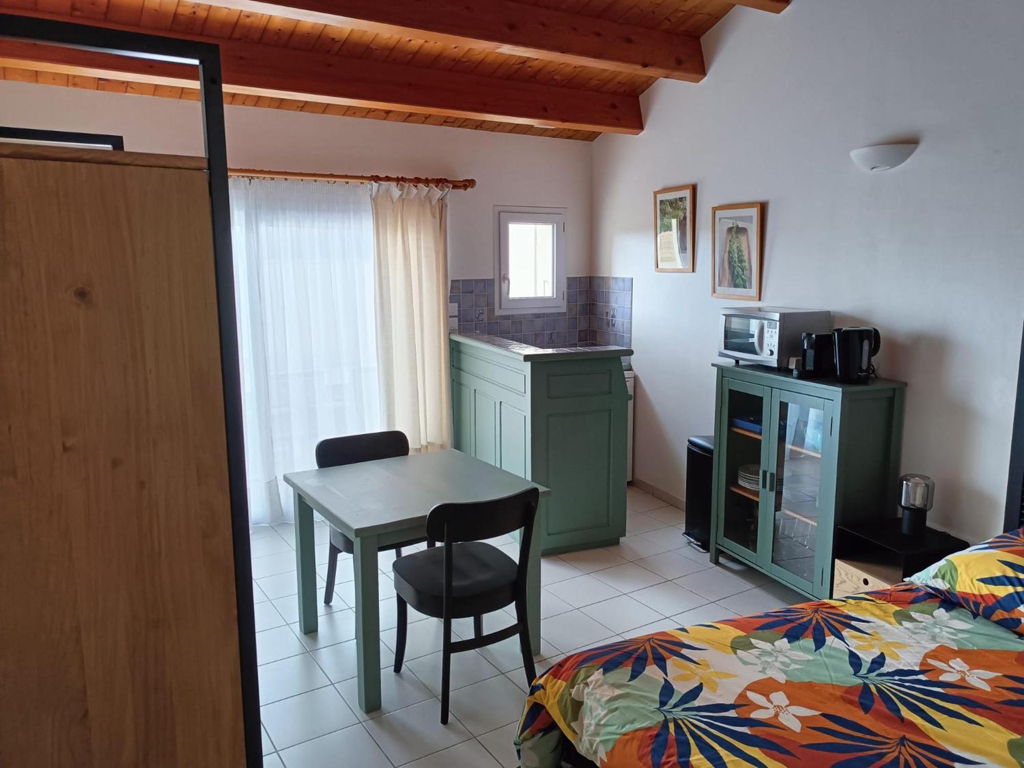 Large Studio Close To The Beach Saint-Martin-de-Ré Eksteriør billede